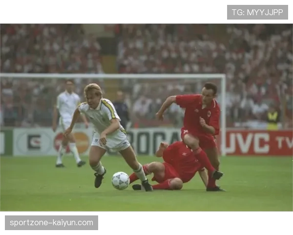 官方:莱比锡红牛与20岁天才前锋塞斯科续约至2029年 官方:莱比锡红牛与20岁天才前锋塞斯科续约至2029年